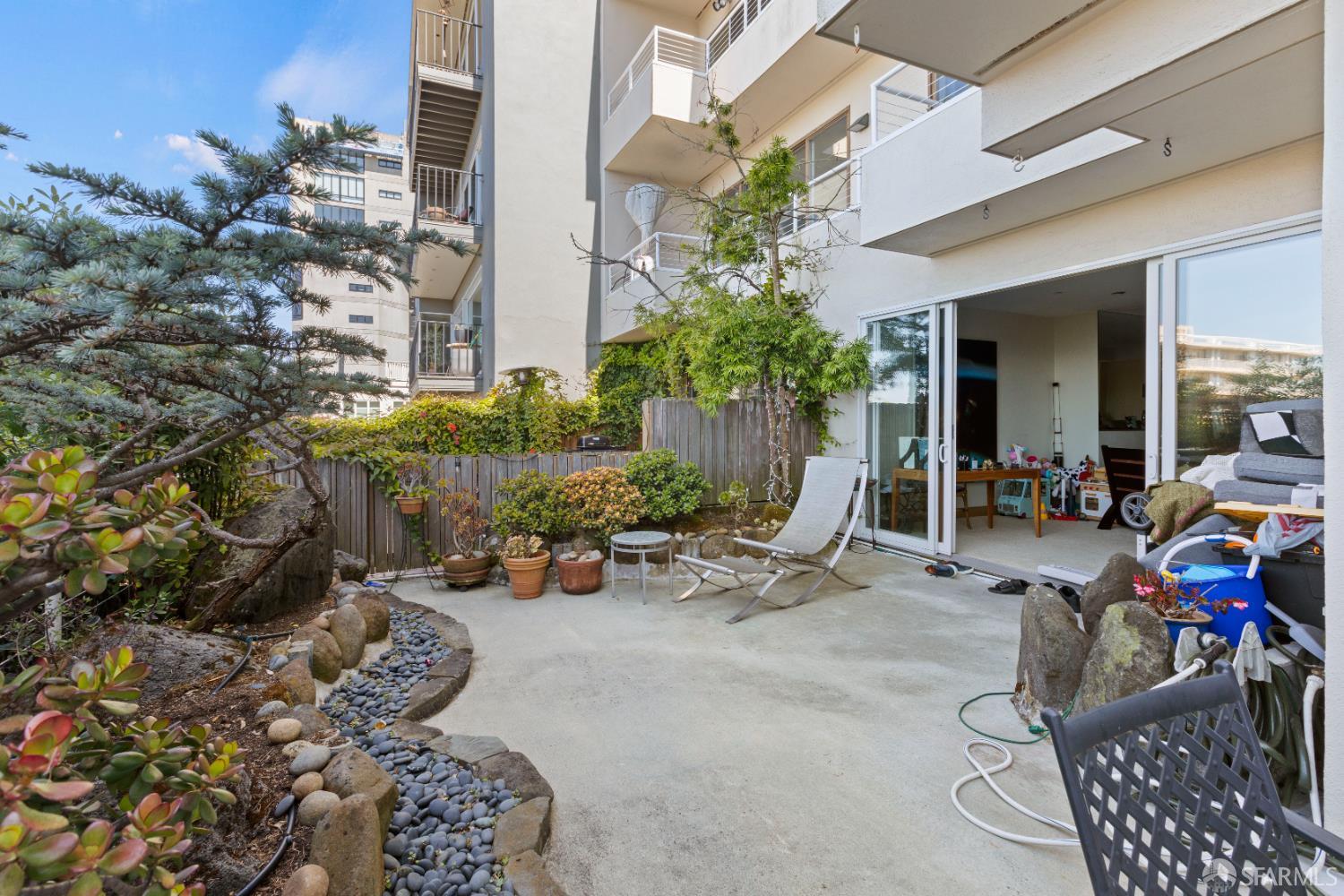 Detail Gallery Image 14 of 16 For 2040 Broadway St #102,  San Francisco,  CA 94115 - 2 Beds | 2 Baths