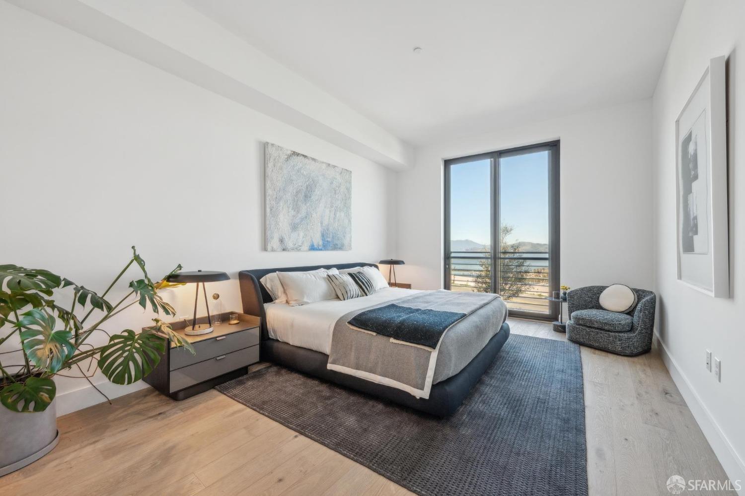 Detail Gallery Image 11 of 60 For 1 Bristol Ct #208,  San Francisco,  CA 94130 - 2 Beds | 2/1 Baths