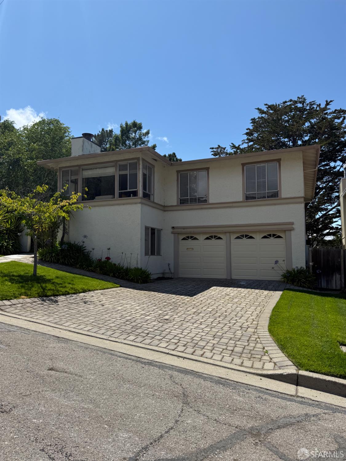 Detail Gallery Image 3 of 32 For 7 Brooks Pl, Pacifica,  CA 94044 - 3 Beds | 2 Baths