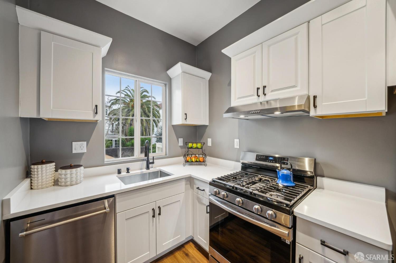 Detail Gallery Image 20 of 96 For 3836 Cesar Chavez St, San Francisco,  CA 94131 - – Beds | – Baths