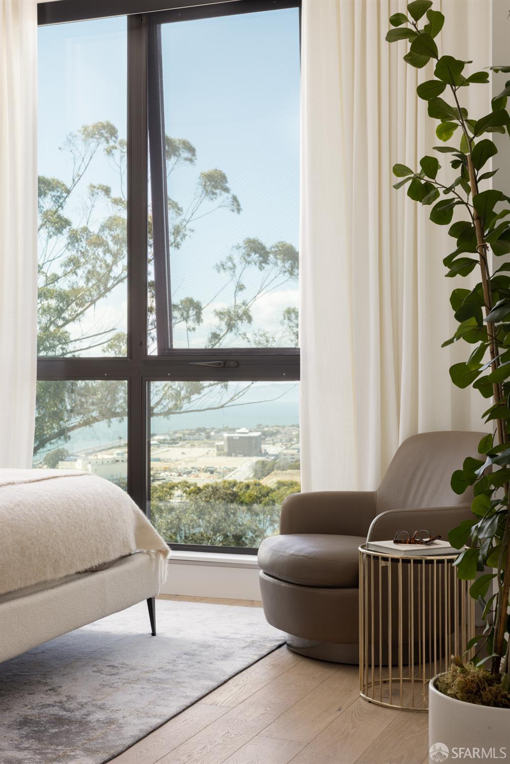 Detail Gallery Image 11 of 54 For 1 Bristol Ct #116,  San Francisco,  CA 94130 - 2 Beds | 2/1 Baths
