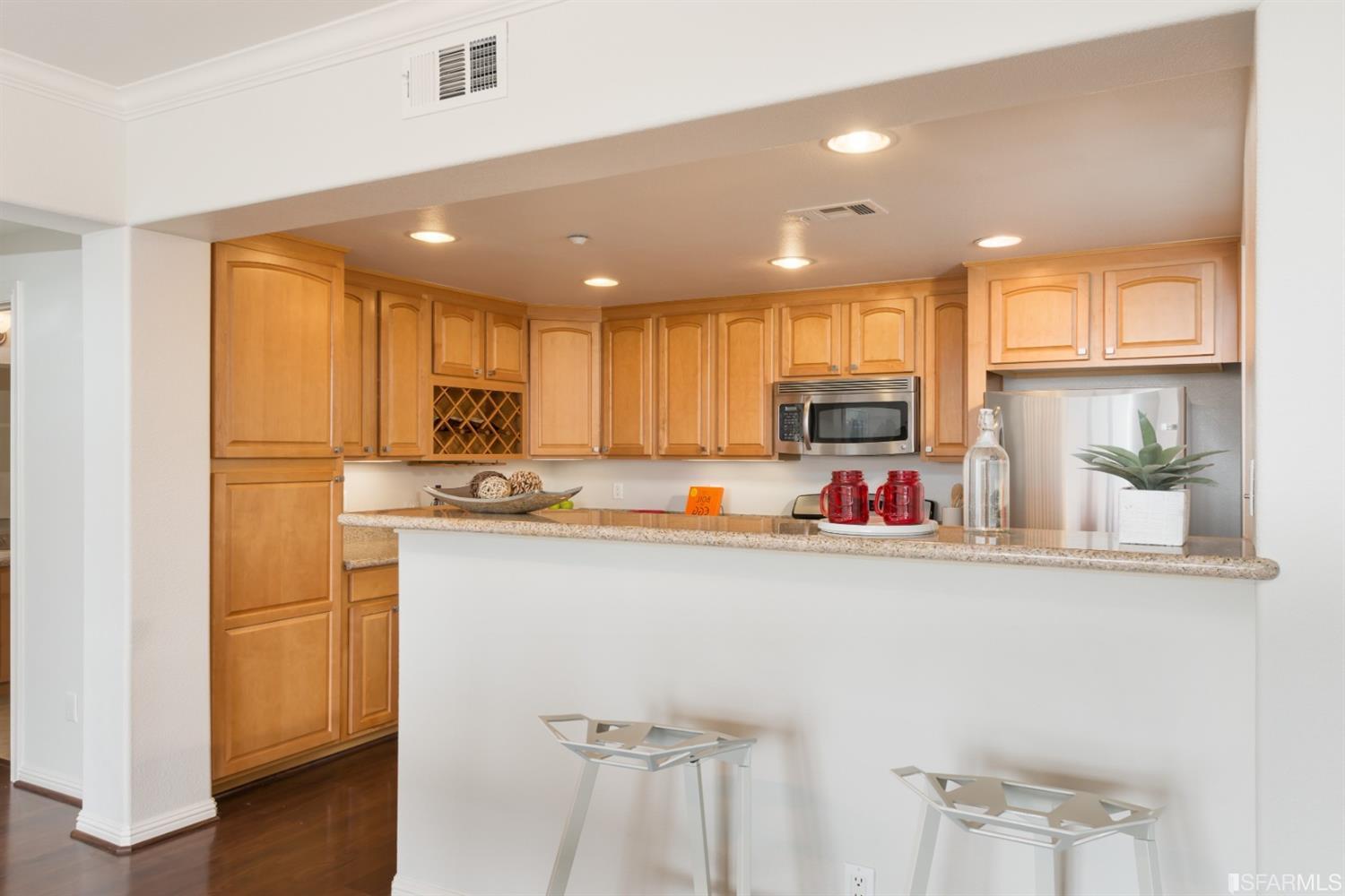 Detail Gallery Image 8 of 19 For 2200 Gellert Blvd #6202,  South San Francisco,  CA 94080 - 2 Beds | 2 Baths