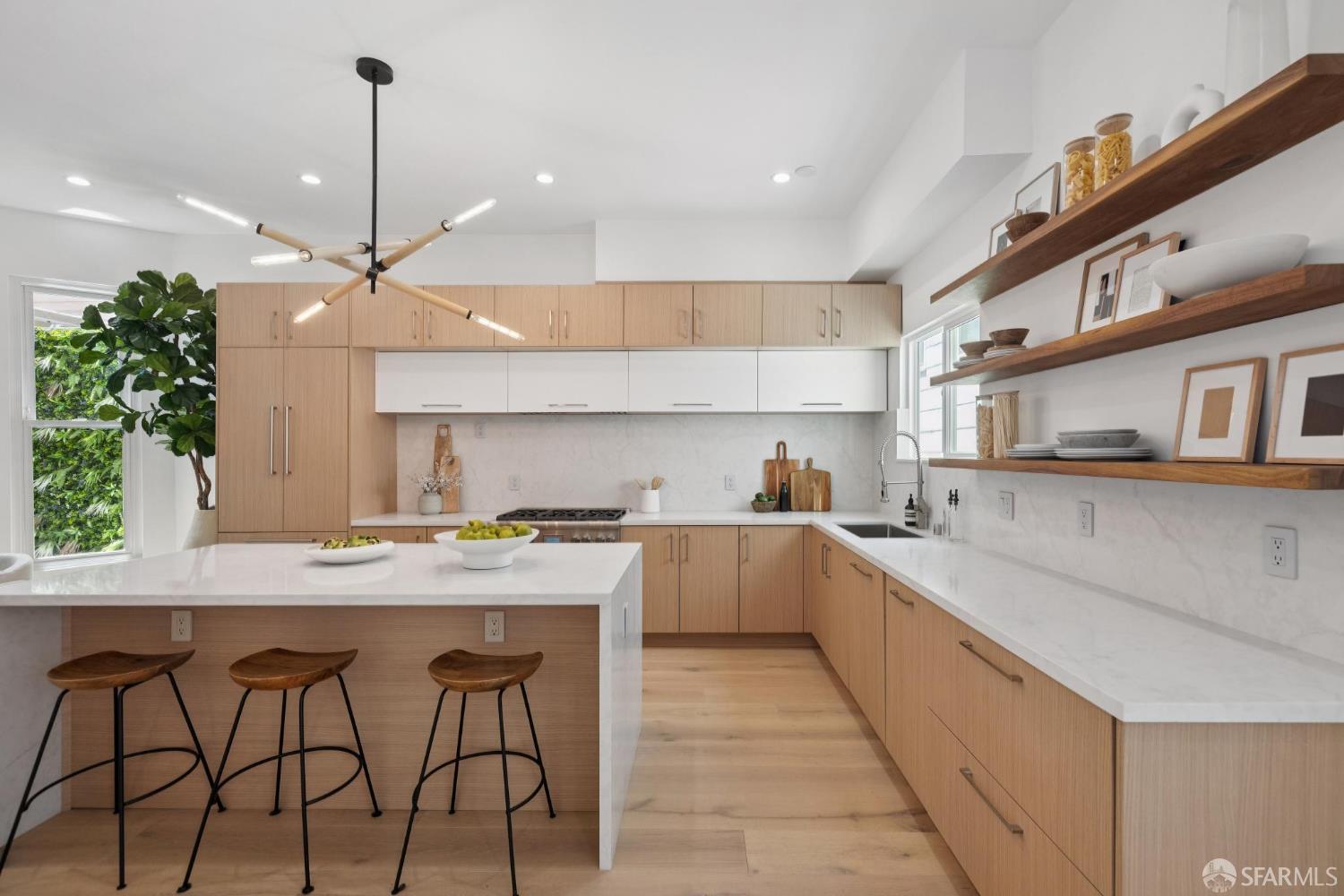 Detail Gallery Image 13 of 29 For 1632 Bush St, San Francisco,  CA 94109 - 4 Beds | 2 Baths