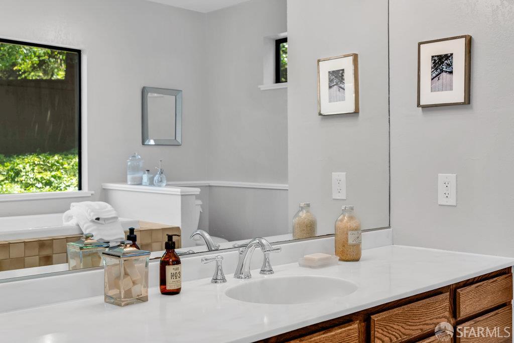 Detail Gallery Image 47 of 95 For 35 Ardilla Rd, Orinda,  CA 94563 - 4 Beds | 4 Baths
