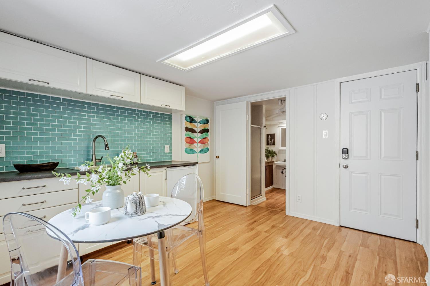 Detail Gallery Image 25 of 42 For 2930 Rivera St, San Francisco,  CA 94116 - 3 Beds | 3 Baths