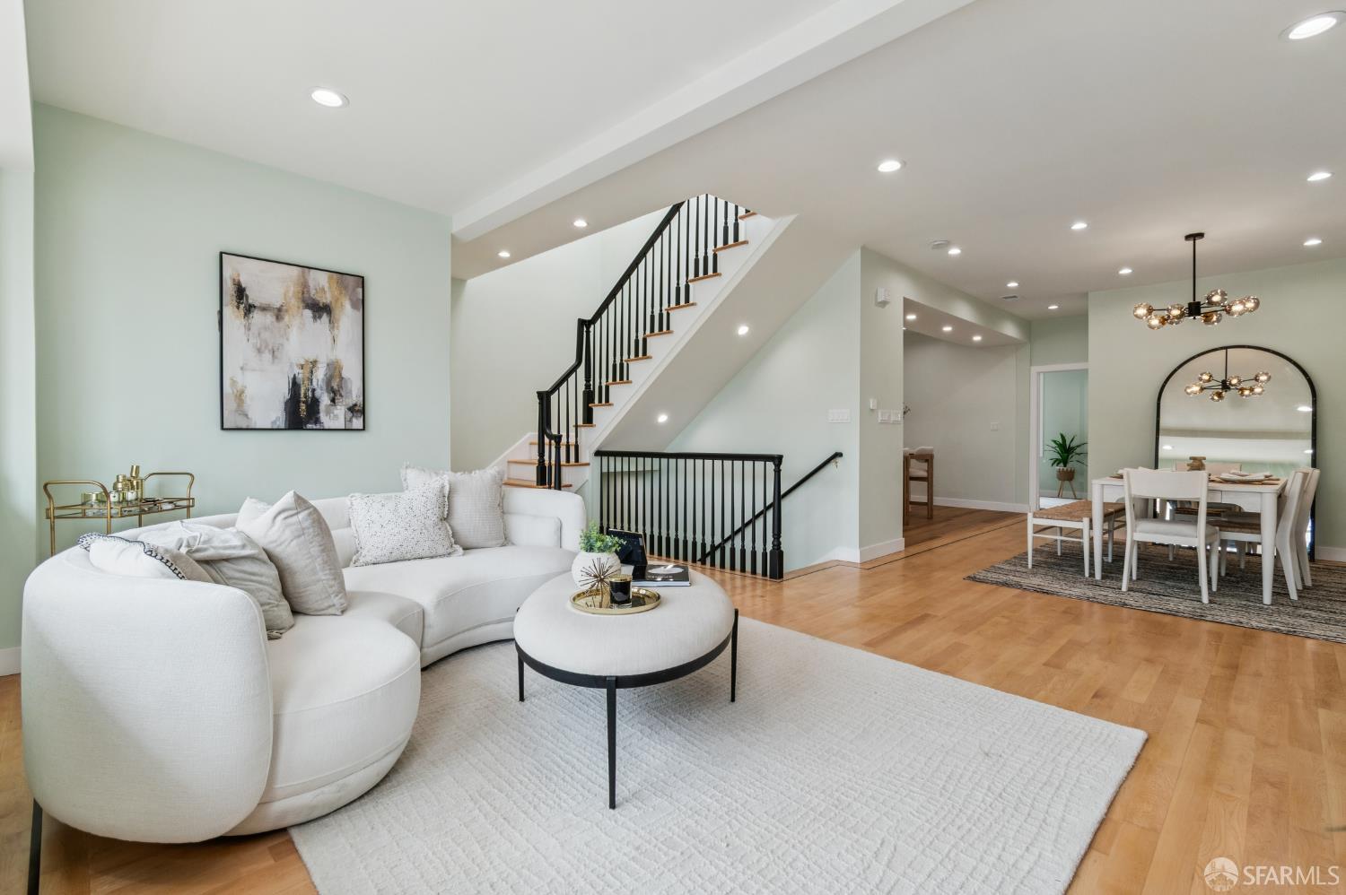Detail Gallery Image 18 of 98 For 276 Seneca Ave, San Francisco,  CA 94112 - 5 Beds | 5 Baths