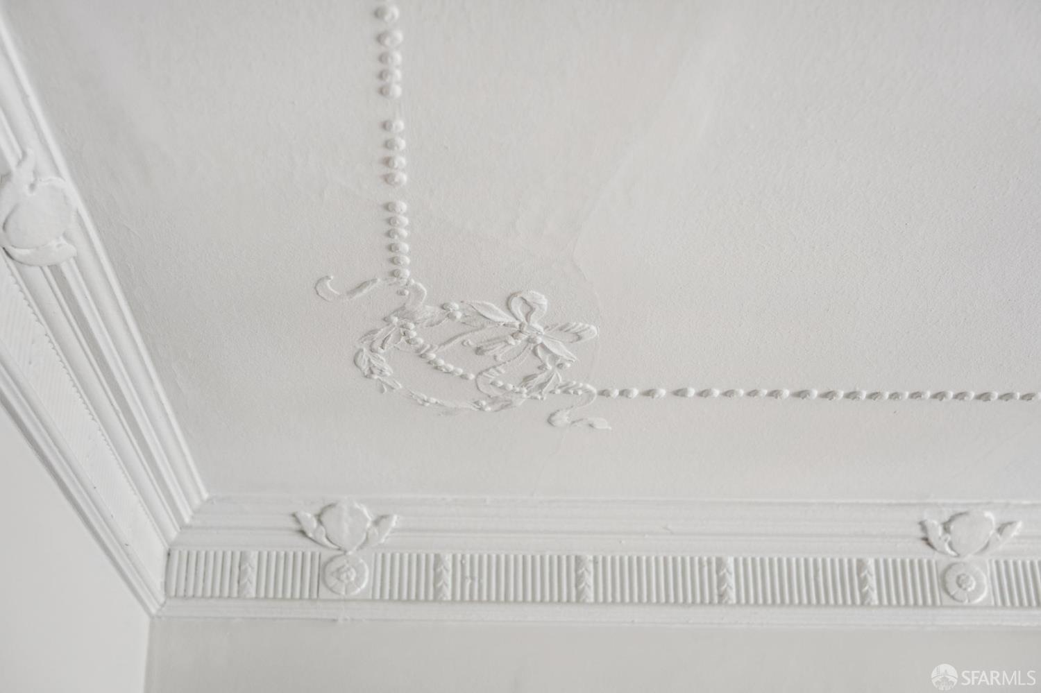 Detail Gallery Image 13 of 66 For 25 Roselyn Ter, San Francisco,  CA 94118 - 3 Beds | 2 Baths