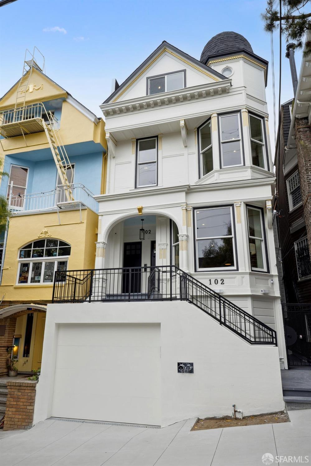 102 Baker Street # A