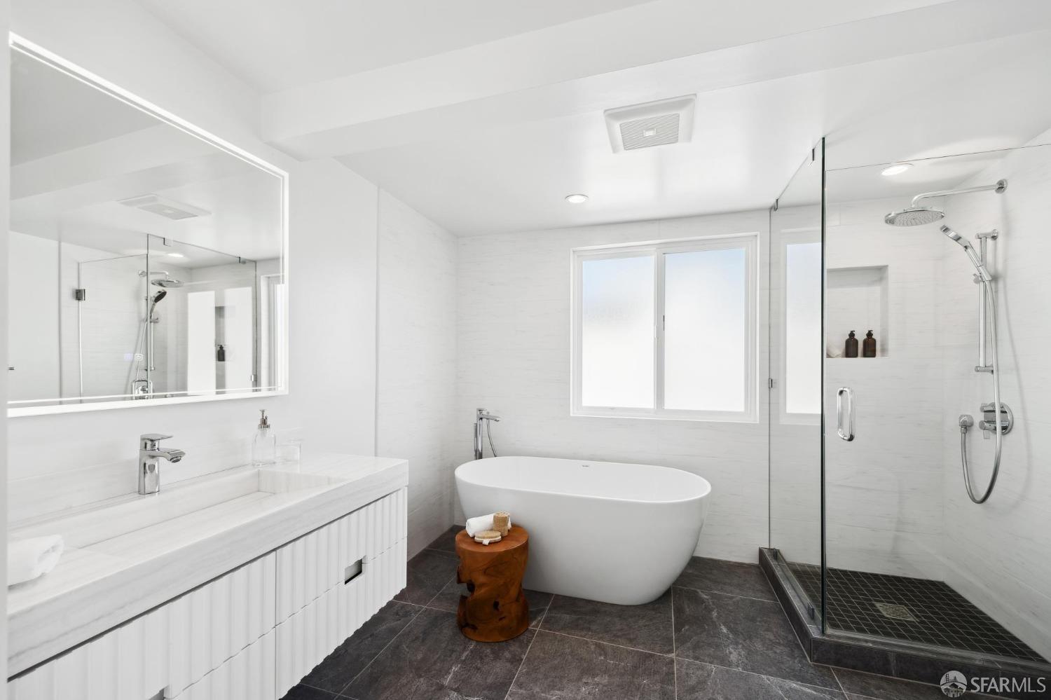 Detail Gallery Image 47 of 96 For 2418 21st Ave, San Francisco,  CA 94116 - 5 Beds | 3/1 Baths