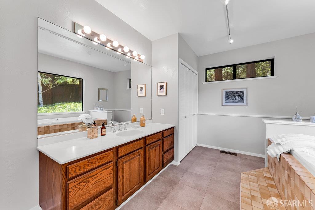 Detail Gallery Image 46 of 95 For 35 Ardilla Rd, Orinda,  CA 94563 - 4 Beds | 4 Baths