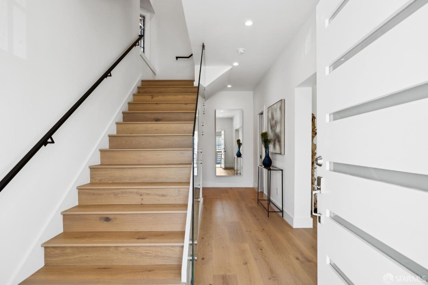 Detail Gallery Image 3 of 96 For 2418 21st Ave, San Francisco,  CA 94116 - 5 Beds | 3/1 Baths