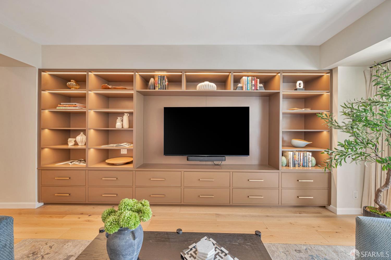 Detail Gallery Image 5 of 14 For 1177 California St #212,  San Francisco,  CA 94108 - 1 Beds | 1 Baths