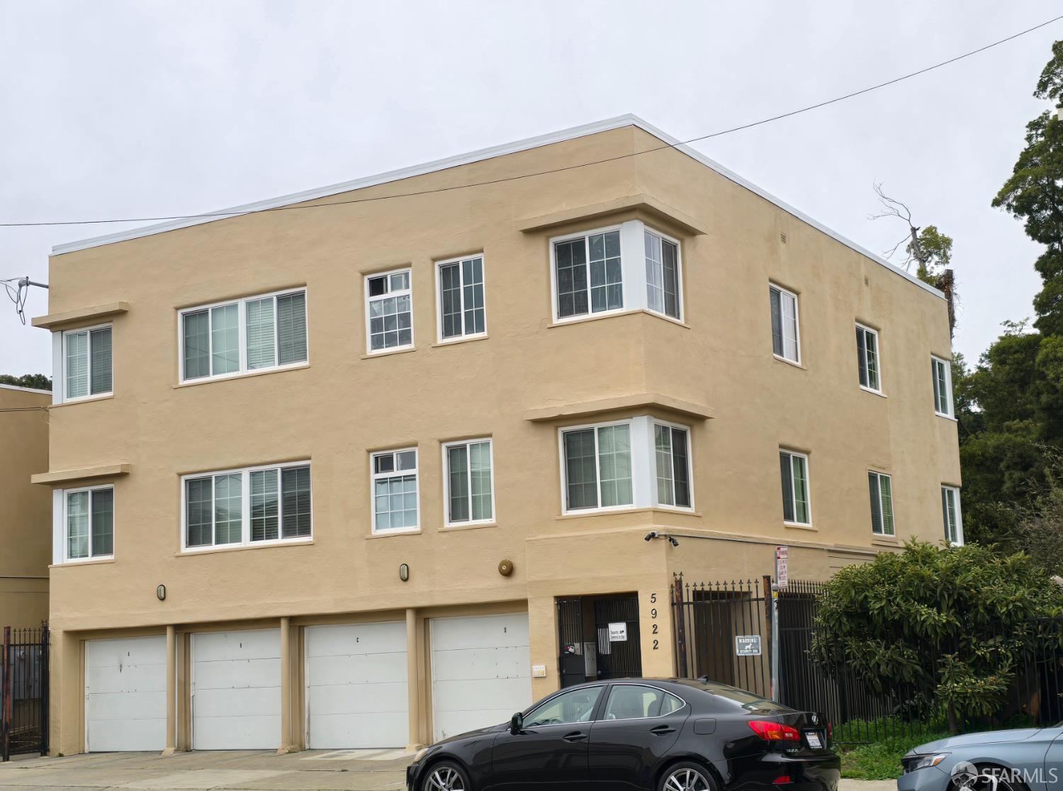 Detail Gallery Image 1 of 8 For 5922 Camden St, Oakland,  CA 94605 - – Beds | – Baths