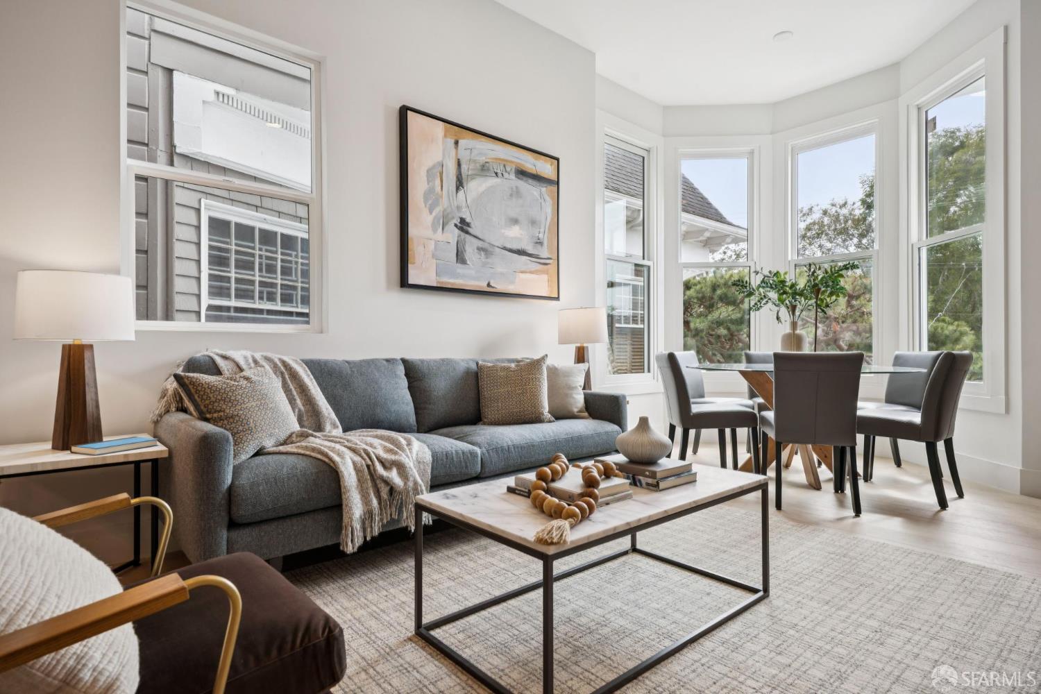 Photo #4: 425056007 Listing 