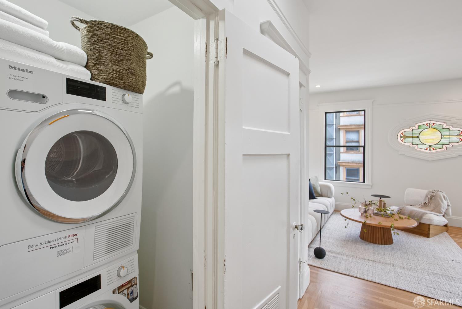 Detail Gallery Image 19 of 51 For 1396 Pacific Ave, San Francisco,  CA 94123 - 3 Beds | 2 Baths