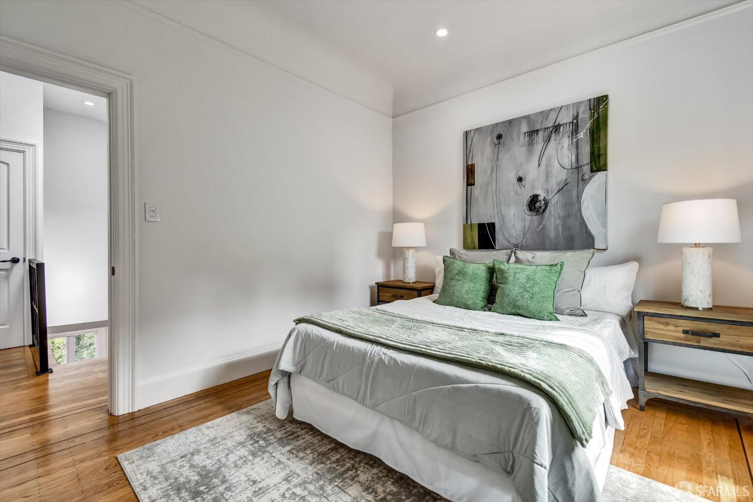 Detail Gallery Image 36 of 53 For 224 Twin Peaks Blvd, San Francisco,  CA 94114 - 3 Beds | 2/1 Baths