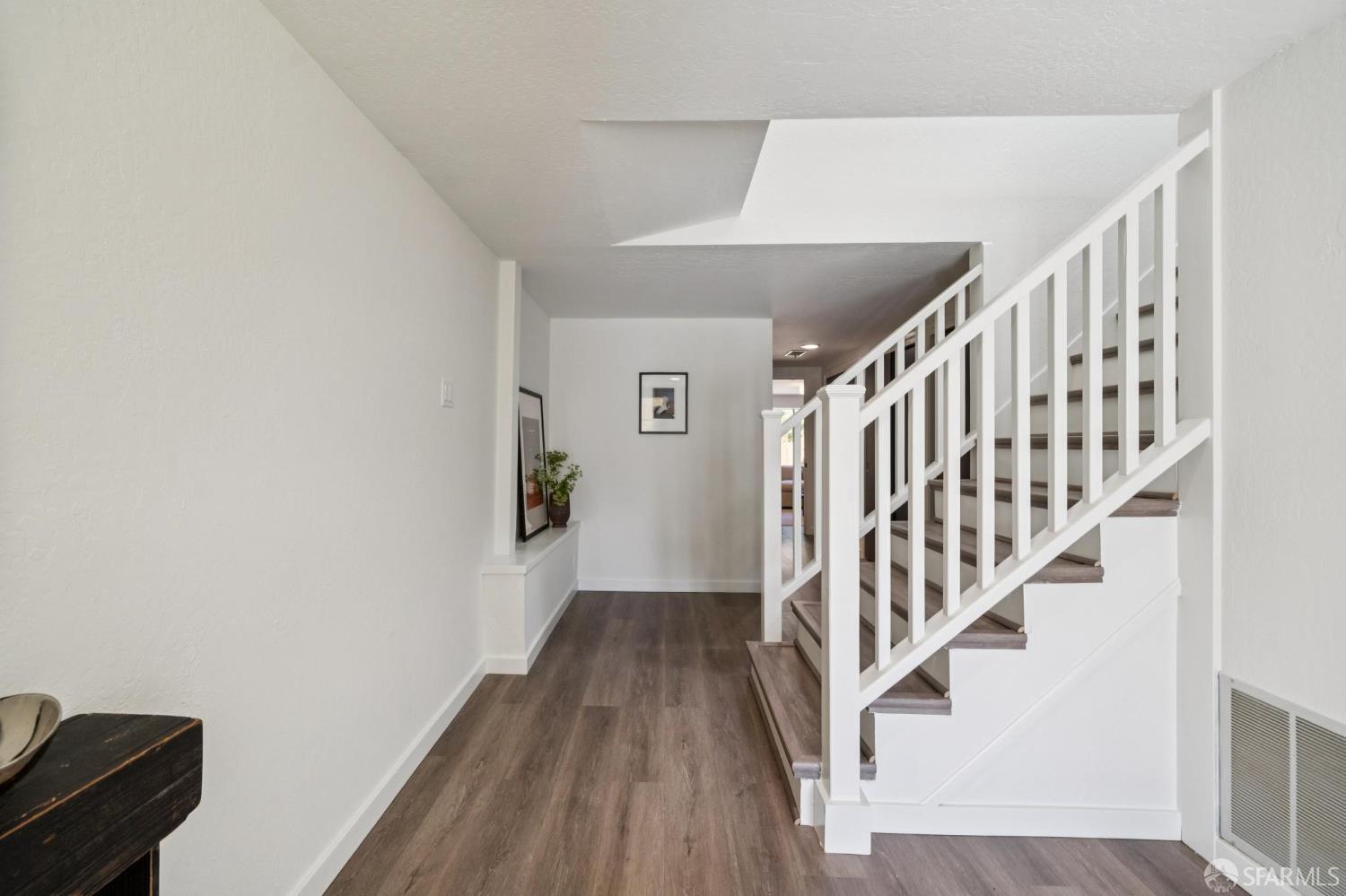 Detail Gallery Image 42 of 54 For 363 Prague St, San Francisco,  CA 94112 - 4 Beds | 2 Baths