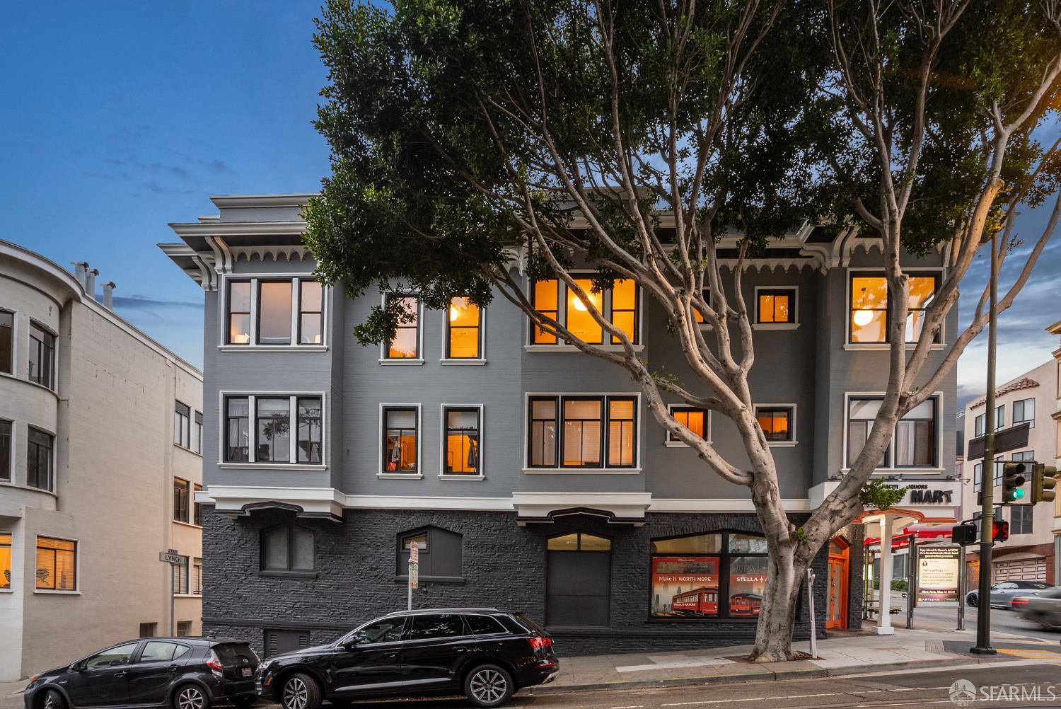 Detail Gallery Image 3 of 51 For 1396 Pacific Ave, San Francisco,  CA 94123 - 3 Beds | 2 Baths
