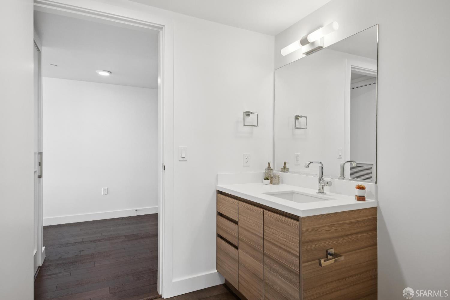 Detail Gallery Image 22 of 57 For 718 Long Bridge St #1002,  San Francisco,  CA 94158 - 2 Beds | 2 Baths