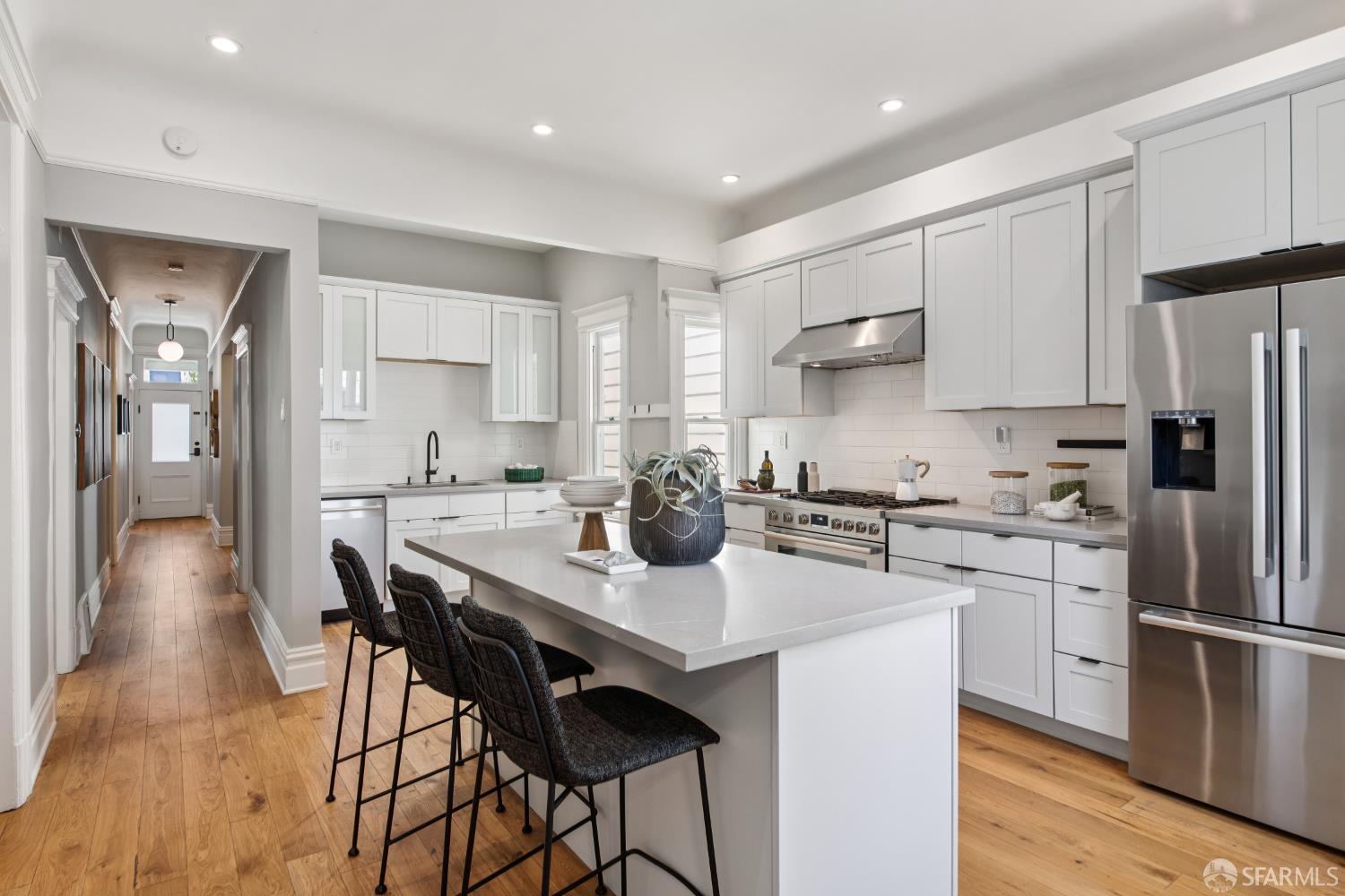 Detail Gallery Image 15 of 39 For 1035 Natoma St, San Francisco,  CA 94103 - 3 Beds | 1/1 Baths