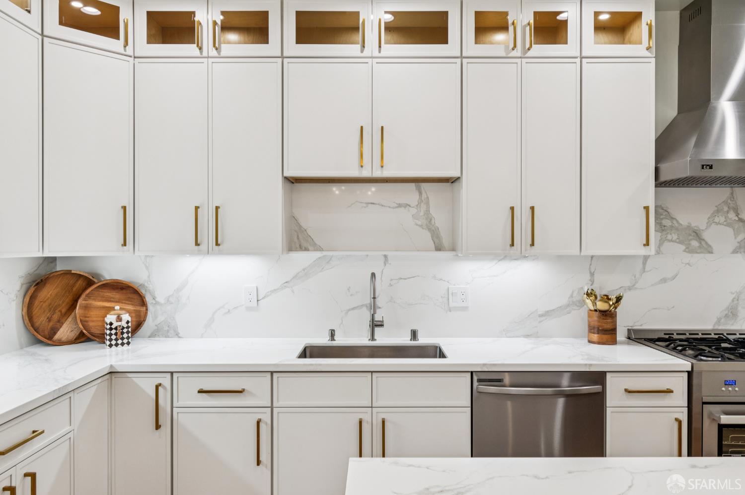 Detail Gallery Image 27 of 98 For 276 Seneca Ave, San Francisco,  CA 94112 - 5 Beds | 5 Baths