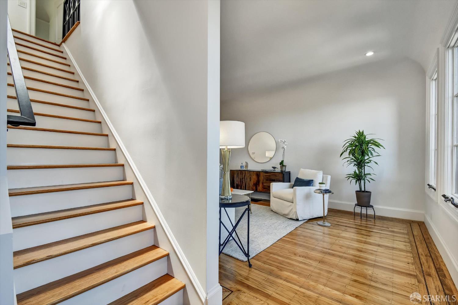 Detail Gallery Image 22 of 53 For 224 Twin Peaks Blvd, San Francisco,  CA 94114 - 3 Beds | 2/1 Baths