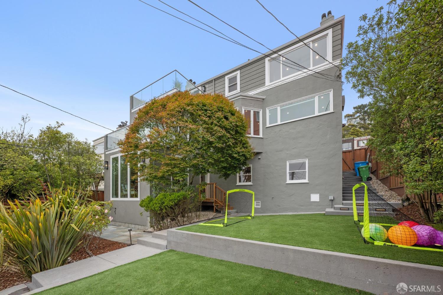 Detail Gallery Image 77 of 96 For 1983 15th Ave, San Francisco,  CA 94116 - 5 Beds | 4/1 Baths