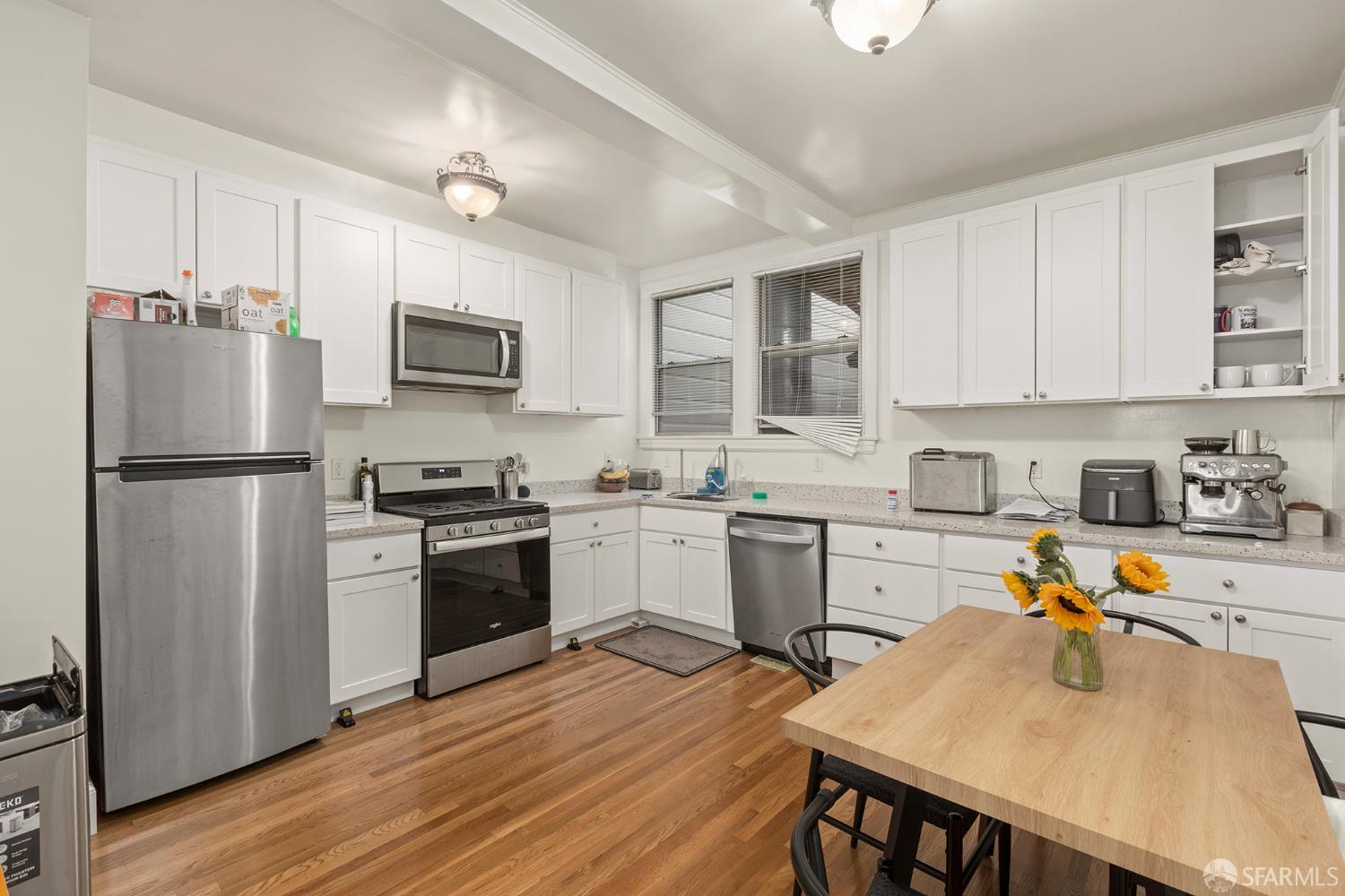 Detail Gallery Image 18 of 29 For 3820 Divisadero St, San Francisco,  CA 94123 - – Beds | – Baths
