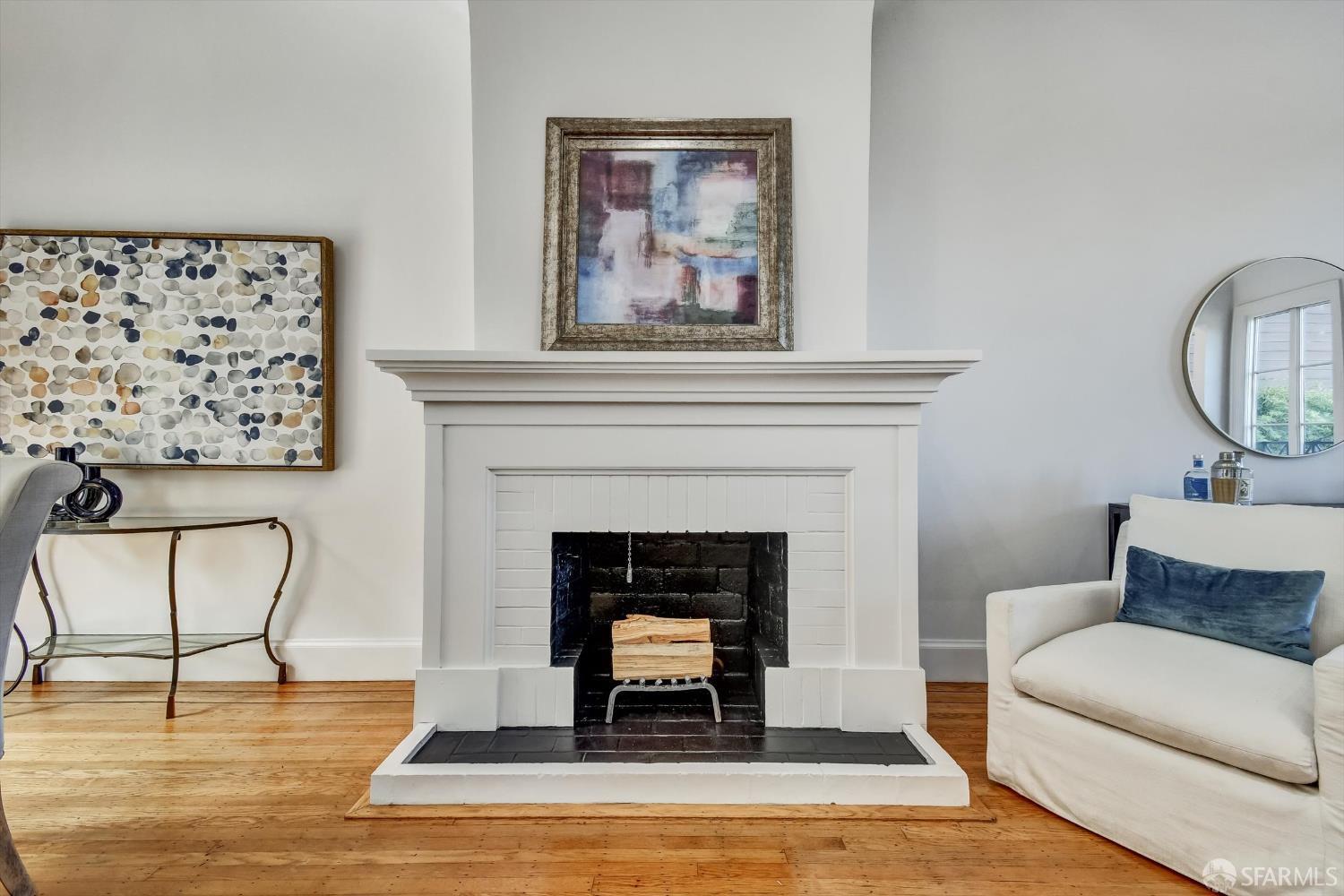 Detail Gallery Image 12 of 53 For 224 Twin Peaks Blvd, San Francisco,  CA 94114 - 3 Beds | 2/1 Baths