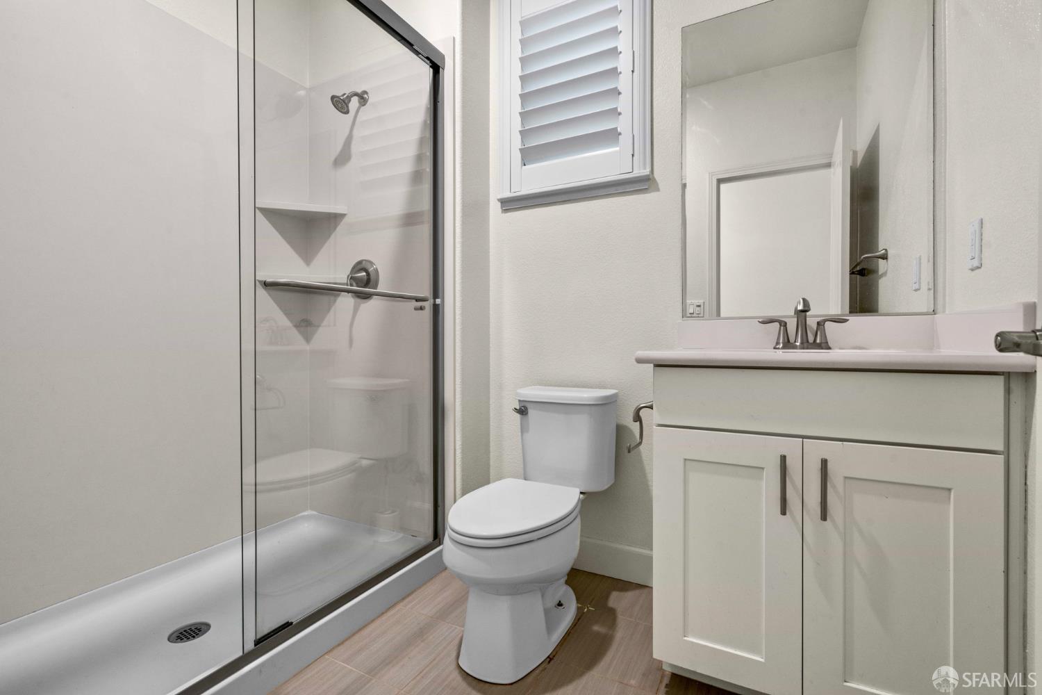 Detail Gallery Image 27 of 53 For 382 Crestview Cir, Daly City,  CA 94015 - 5 Beds | 4 Baths