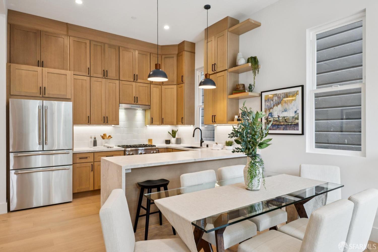 Detail Gallery Image 7 of 33 For 102 Baker St a,  San Francisco,  CA 94117 - 3 Beds | 3/1 Baths