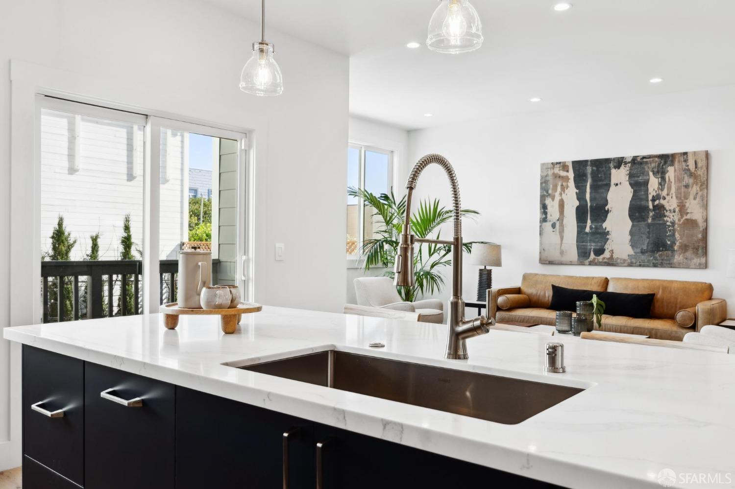 Detail Gallery Image 26 of 96 For 2418 21st Ave, San Francisco,  CA 94116 - 5 Beds | 3/1 Baths