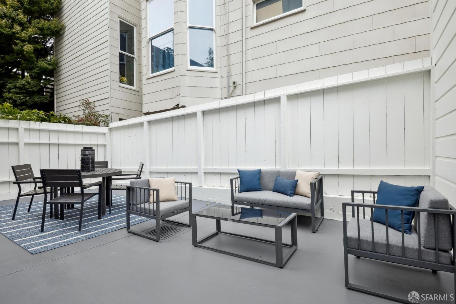 Detail Gallery Image 32 of 33 For 102 Baker St a,  San Francisco,  CA 94117 - 3 Beds | 3/1 Baths