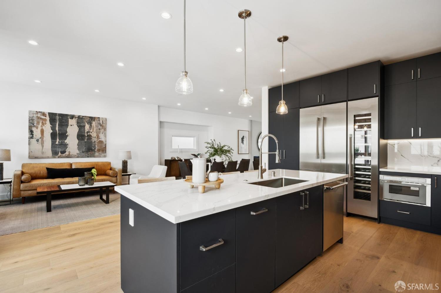 Detail Gallery Image 23 of 96 For 2418 21st Ave, San Francisco,  CA 94116 - 5 Beds | 3/1 Baths