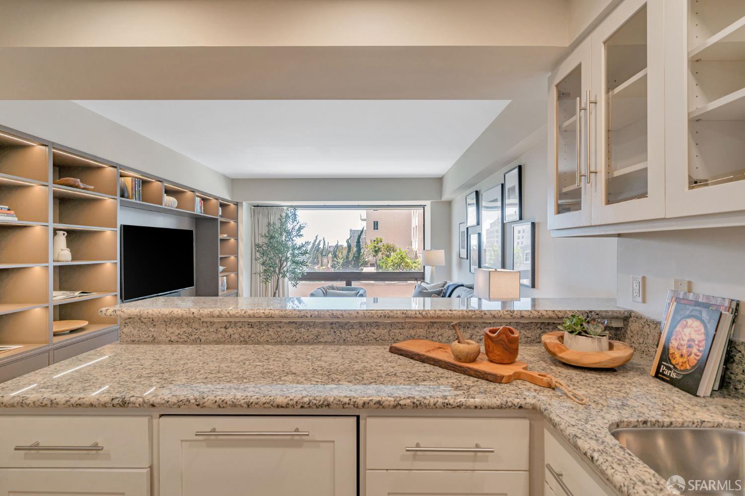 Detail Gallery Image 6 of 14 For 1177 California St #212,  San Francisco,  CA 94108 - 1 Beds | 1 Baths