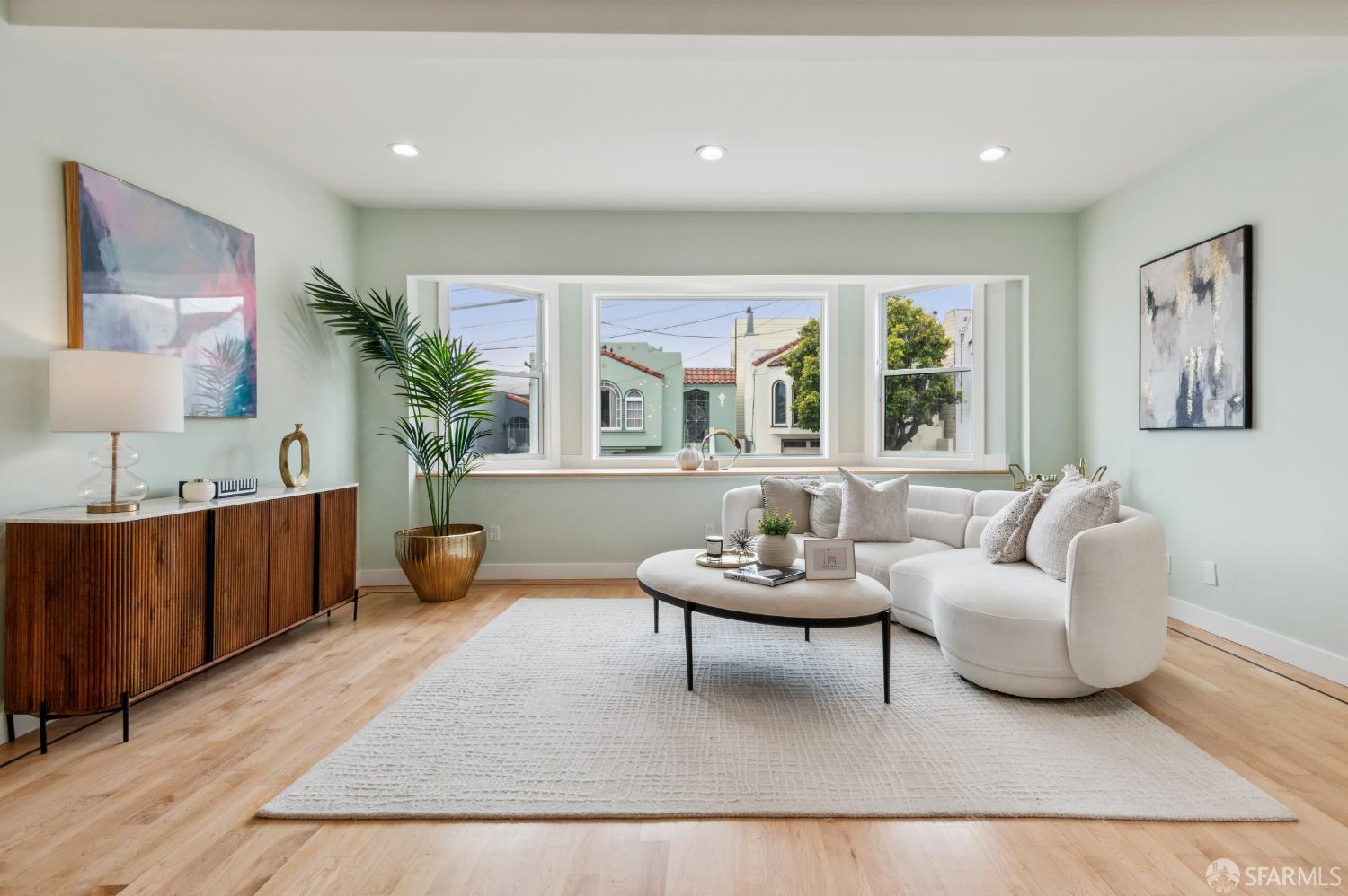 Detail Gallery Image 14 of 98 For 276 Seneca Ave, San Francisco,  CA 94112 - 5 Beds | 5 Baths