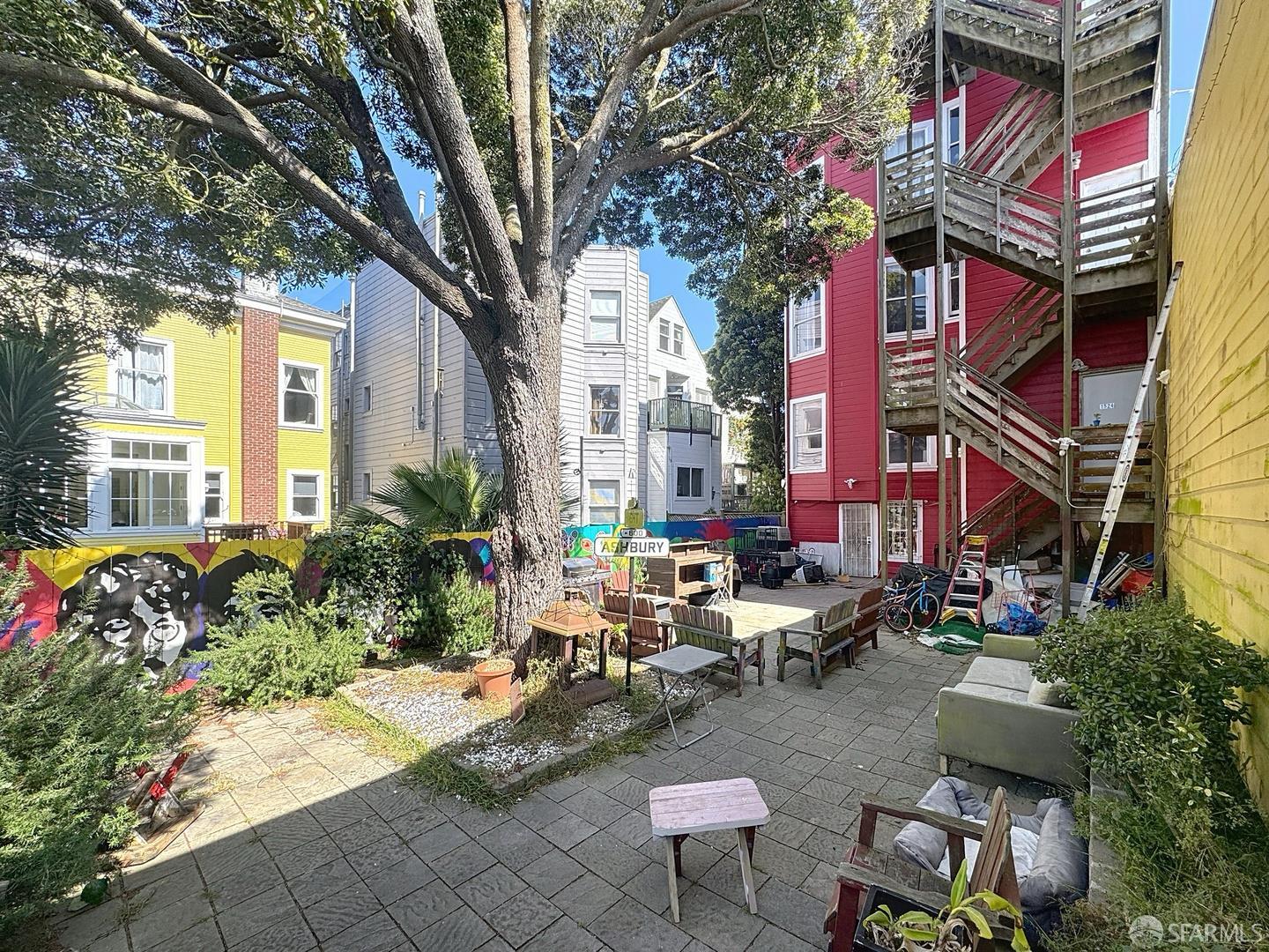 Detail Gallery Image 9 of 22 For 1524 Haight St, San Francisco,  CA 94117 - – Beds | – Baths