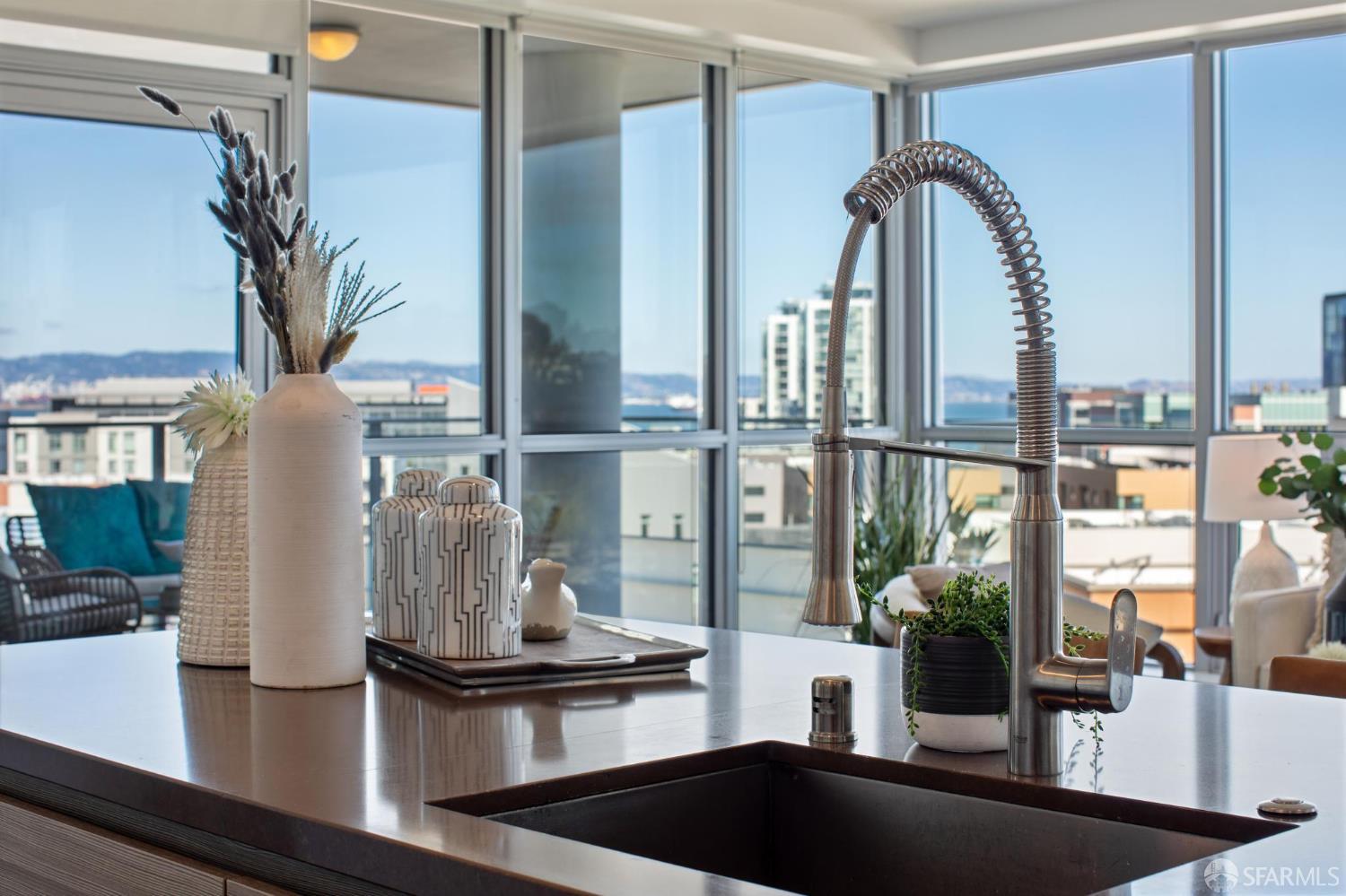 Detail Gallery Image 12 of 57 For 718 Long Bridge St #1002,  San Francisco,  CA 94158 - 2 Beds | 2 Baths