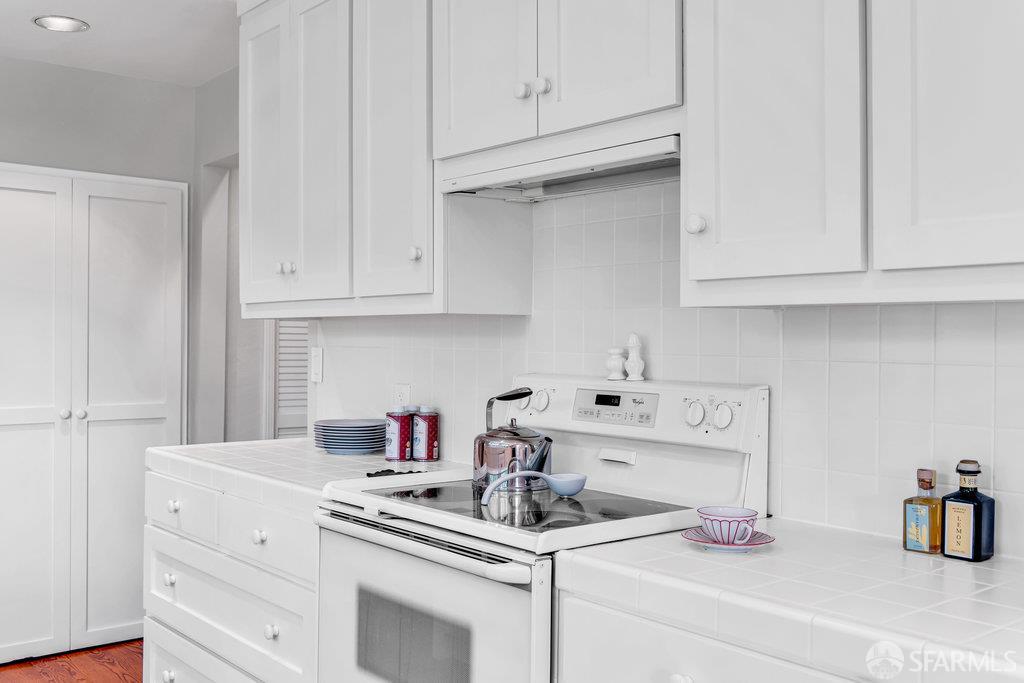 Detail Gallery Image 29 of 95 For 35 Ardilla Rd, Orinda,  CA 94563 - 4 Beds | 4 Baths