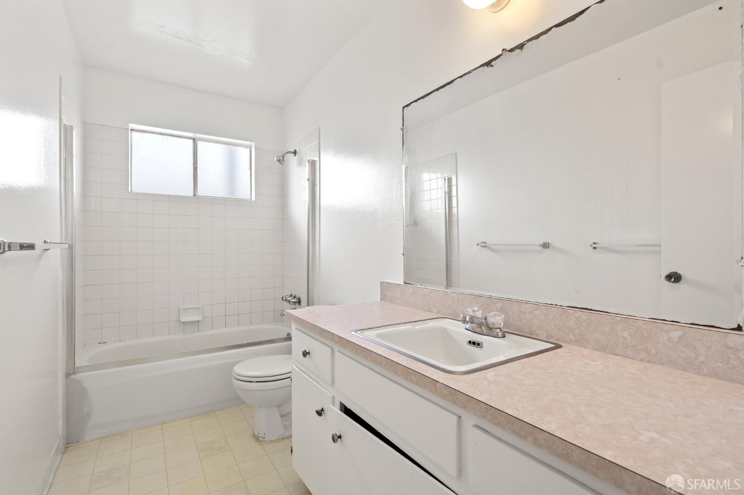 Detail Gallery Image 12 of 16 For 60 Garibaldi St, Daly City,  CA 94014 - – Beds | – Baths