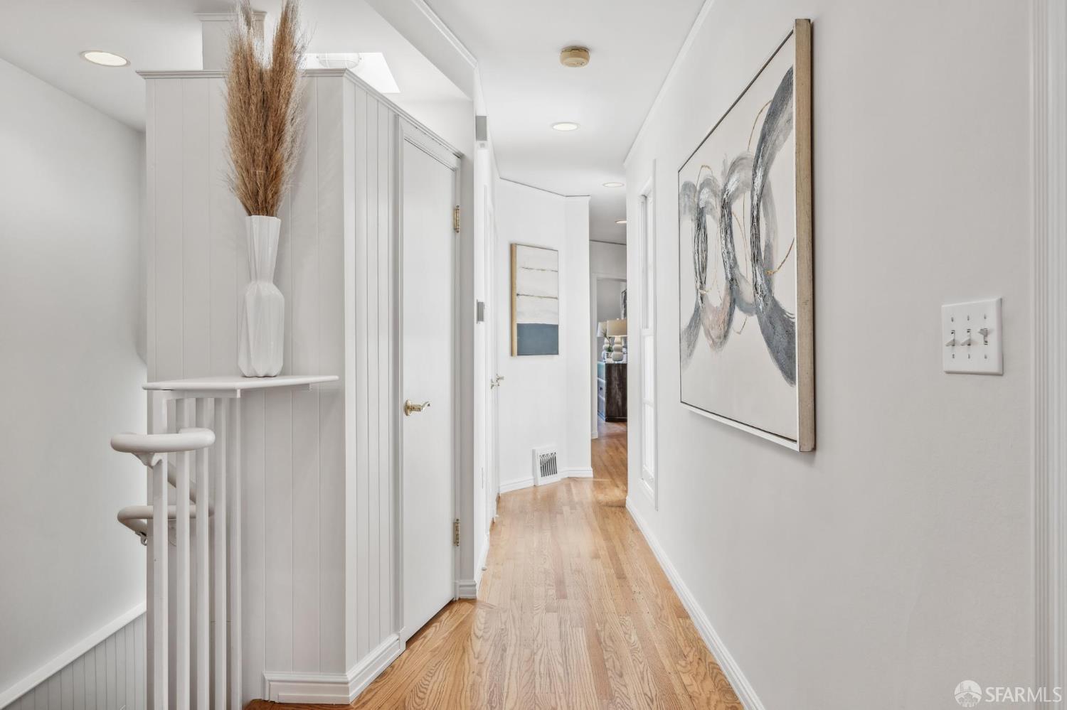 Detail Gallery Image 24 of 66 For 25 Roselyn Ter, San Francisco,  CA 94118 - 3 Beds | 2 Baths