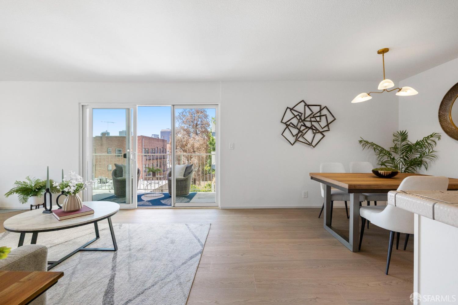 Detail Gallery Image 8 of 52 For 389 Belmont St #306,  Oakland,  CA 94610 - 2 Beds | 1 Baths