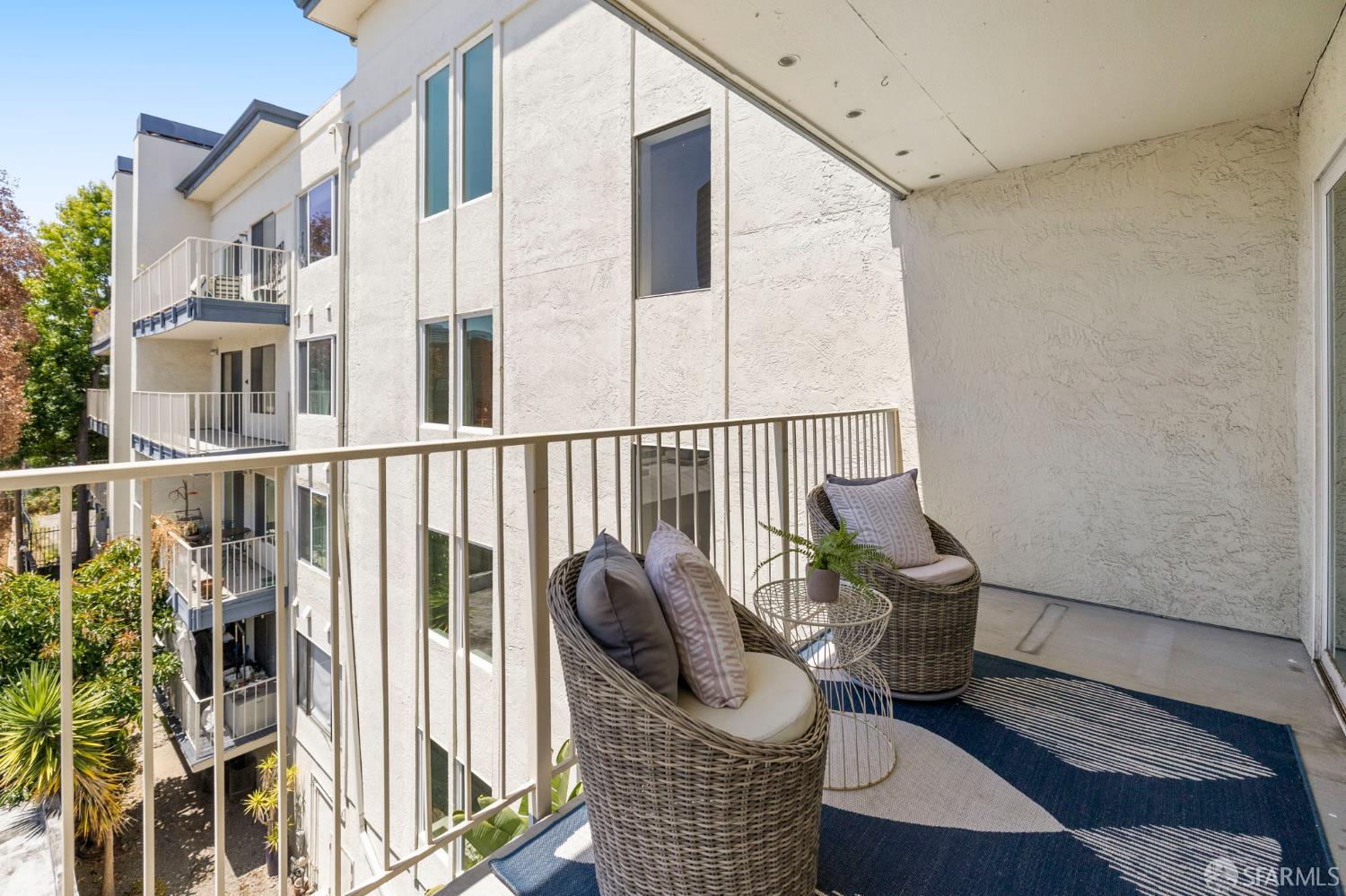 Detail Gallery Image 28 of 52 For 389 Belmont St #306,  Oakland,  CA 94610 - 2 Beds | 1 Baths