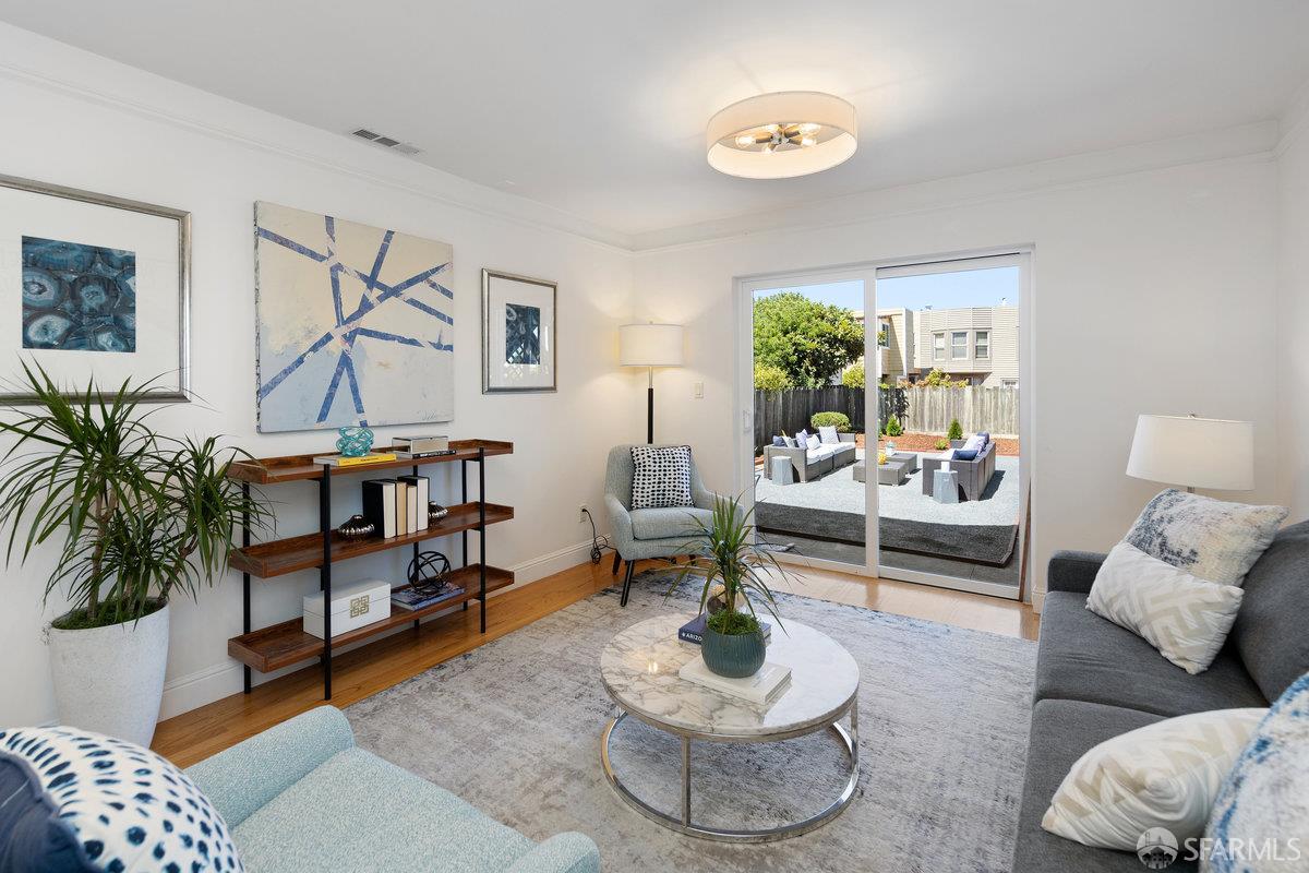 Detail Gallery Image 17 of 31 For 1751 25th Ave, San Francisco,  CA 94122 - 3 Beds | 2 Baths