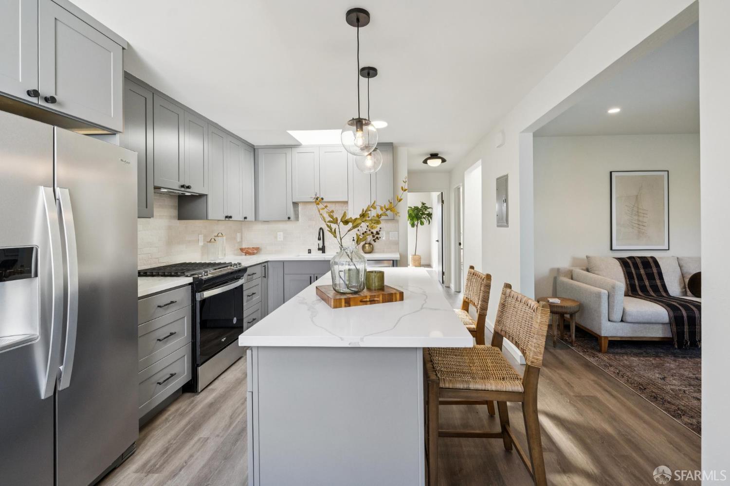 Detail Gallery Image 28 of 54 For 363 Prague St, San Francisco,  CA 94112 - 4 Beds | 2 Baths