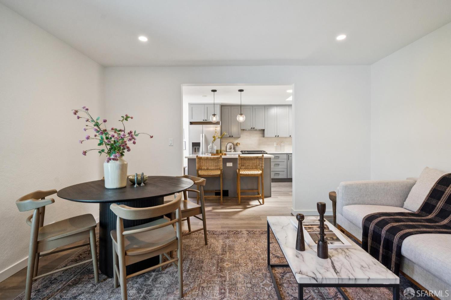 Detail Gallery Image 22 of 54 For 363 Prague St, San Francisco,  CA 94112 - 4 Beds | 2 Baths