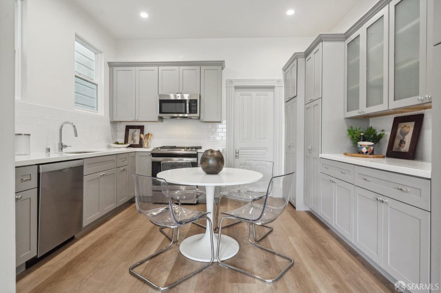 Detail Gallery Image 20 of 97 For 3511 23rd St, San Francisco,  CA 94110 - – Beds | – Baths