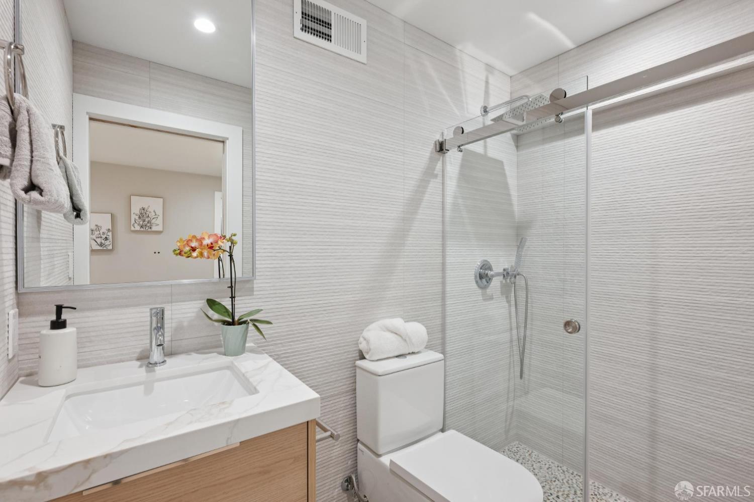 Detail Gallery Image 69 of 96 For 1983 15th Ave, San Francisco,  CA 94116 - 5 Beds | 4/1 Baths