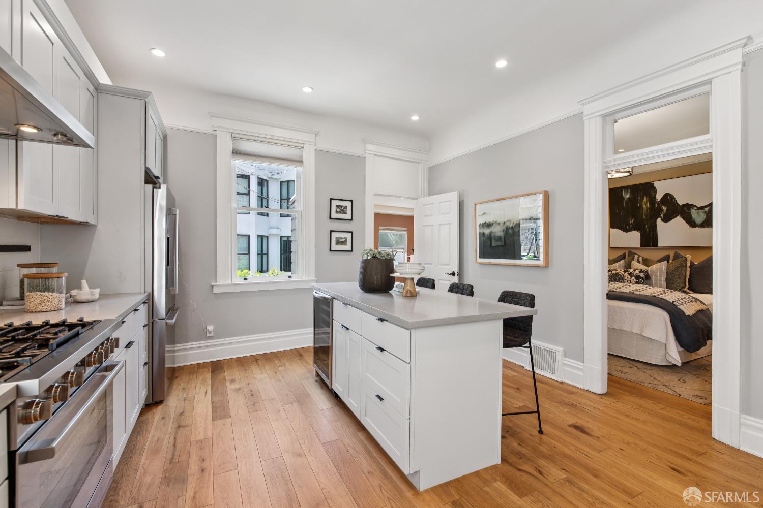 Detail Gallery Image 18 of 39 For 1035 Natoma St, San Francisco,  CA 94103 - 3 Beds | 1/1 Baths