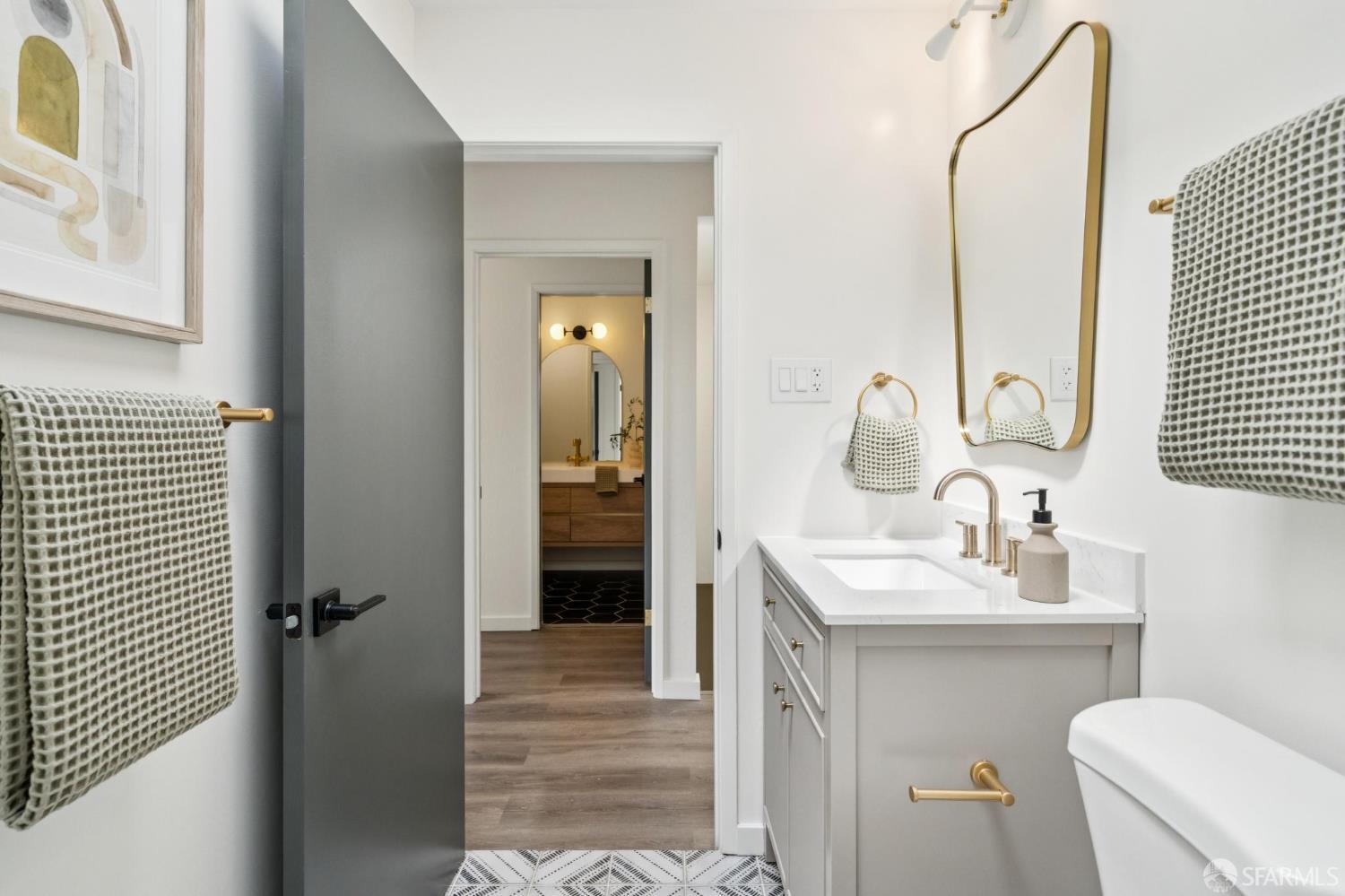 Detail Gallery Image 32 of 54 For 363 Prague St, San Francisco,  CA 94112 - 4 Beds | 2 Baths